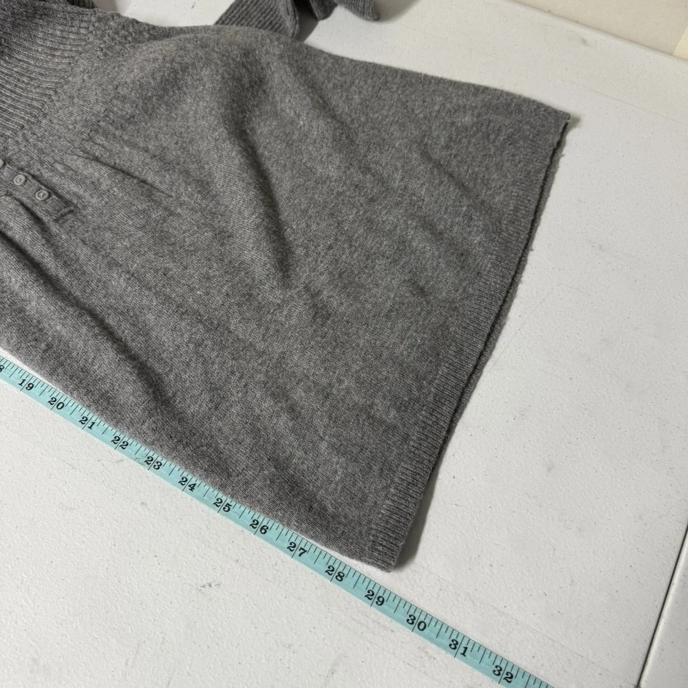 Vintage Abercrombie & Fitch Babydoll Sweater Small Long Sleeve Button Gray Y2K